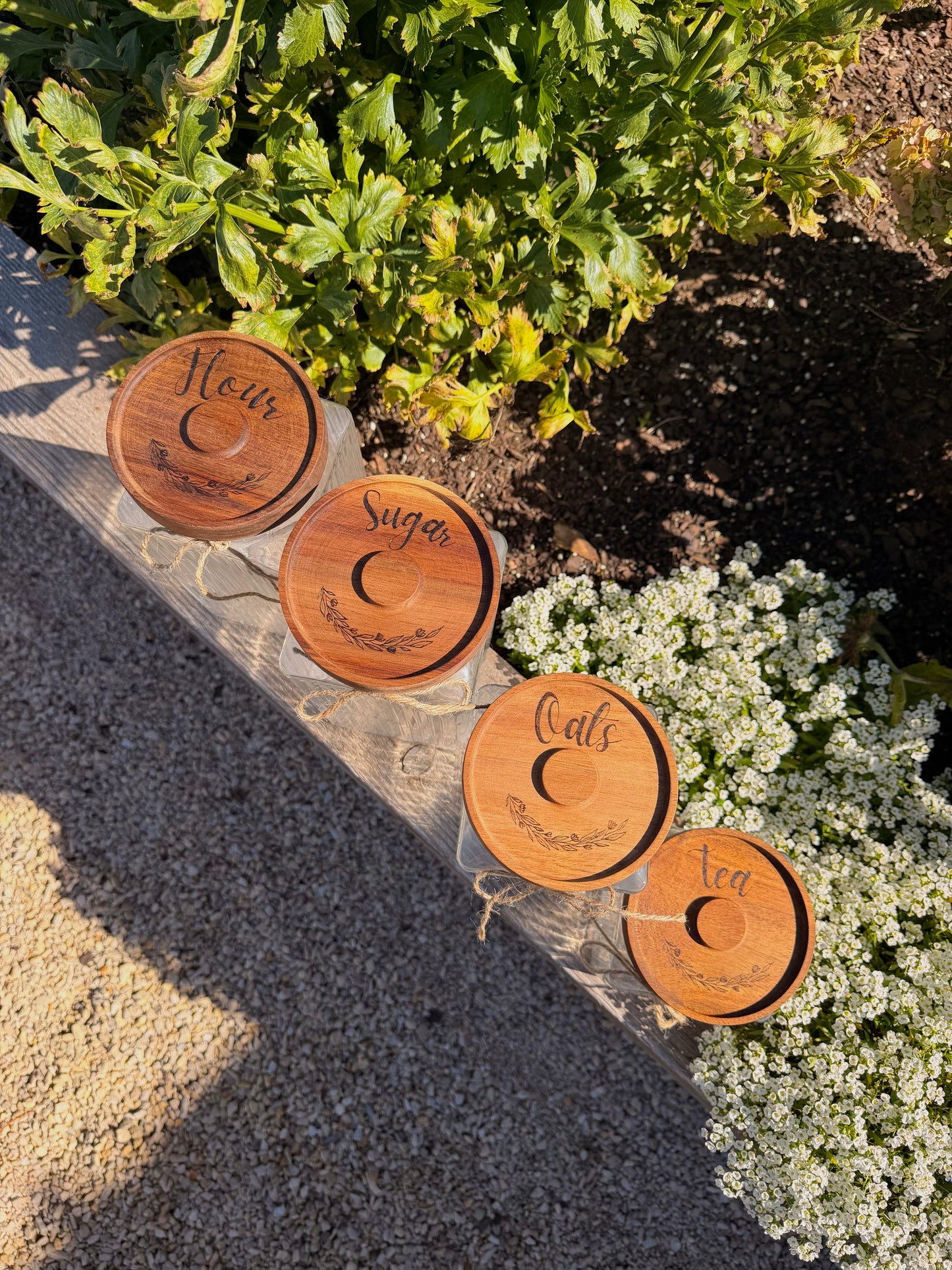 Wood-burned glass jar "tea"