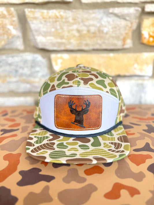 Buck patch camo hat (flat bill)
